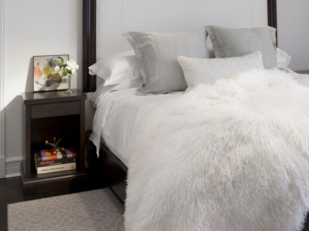 Gray White Bed Fur Throw Idea